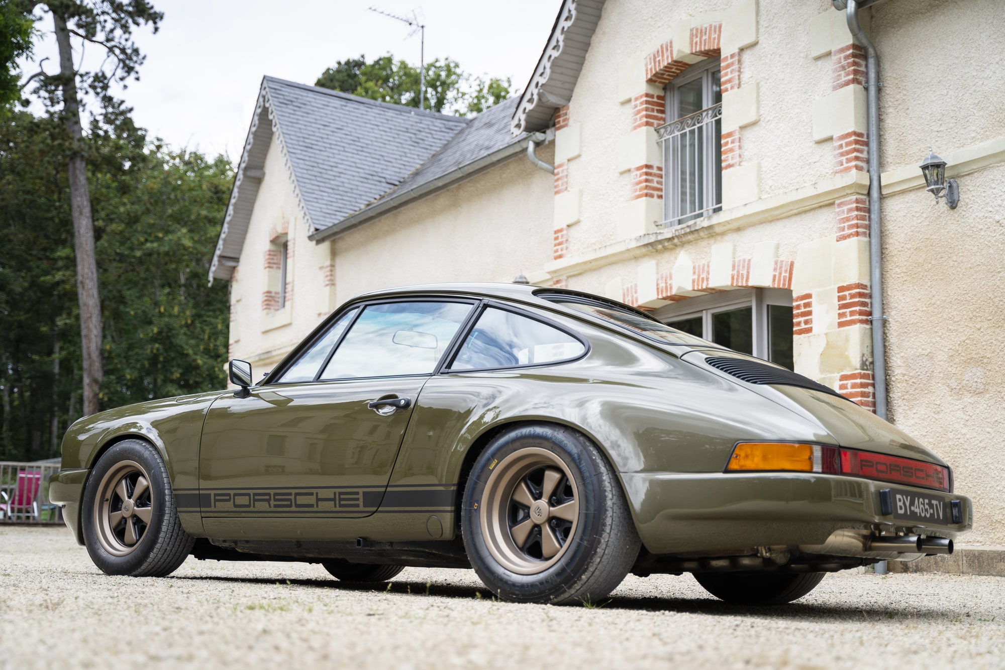 restauration-porsche-911-3l-rs-1980 (11)