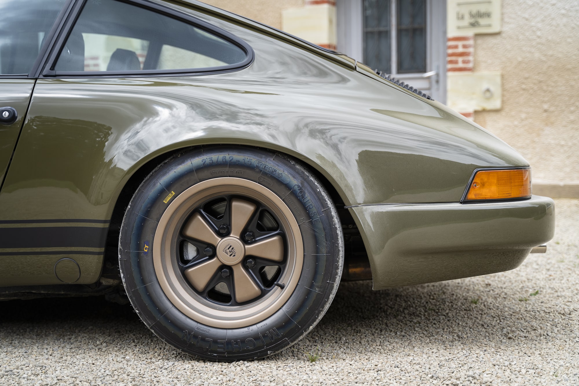 restauration-porsche-911-3l-rs-1980 (12)