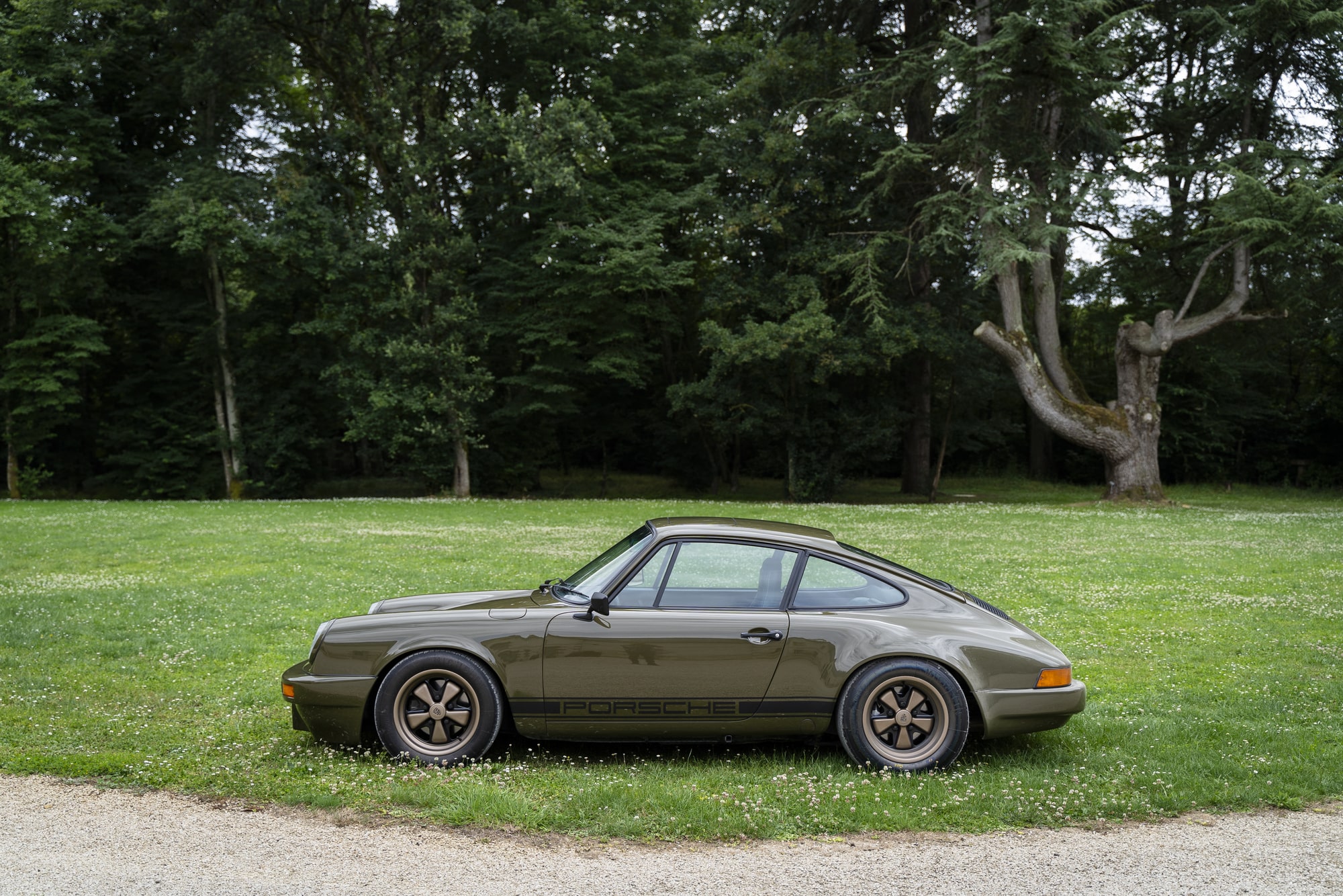 restauration-porsche-911-3l-rs-1980 (21)