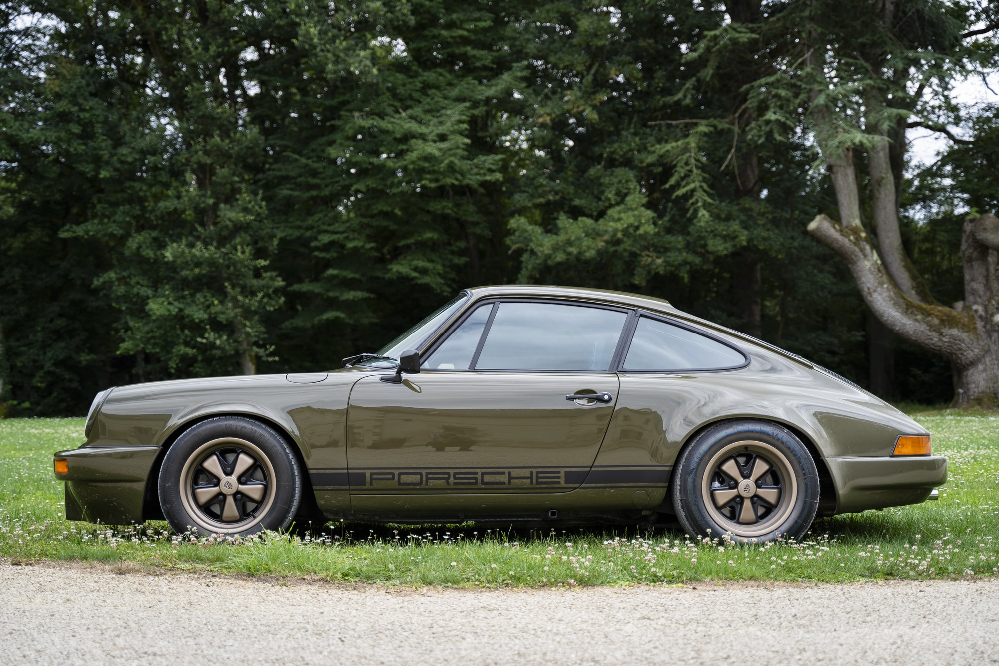 restauration-porsche-911-3l-rs-1980 (23)