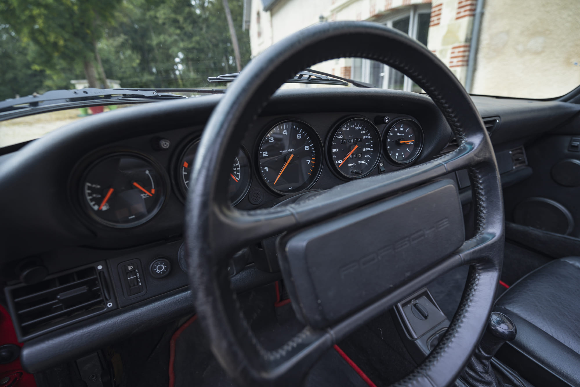 Porsche-964-1990-atelier-gobin (14)