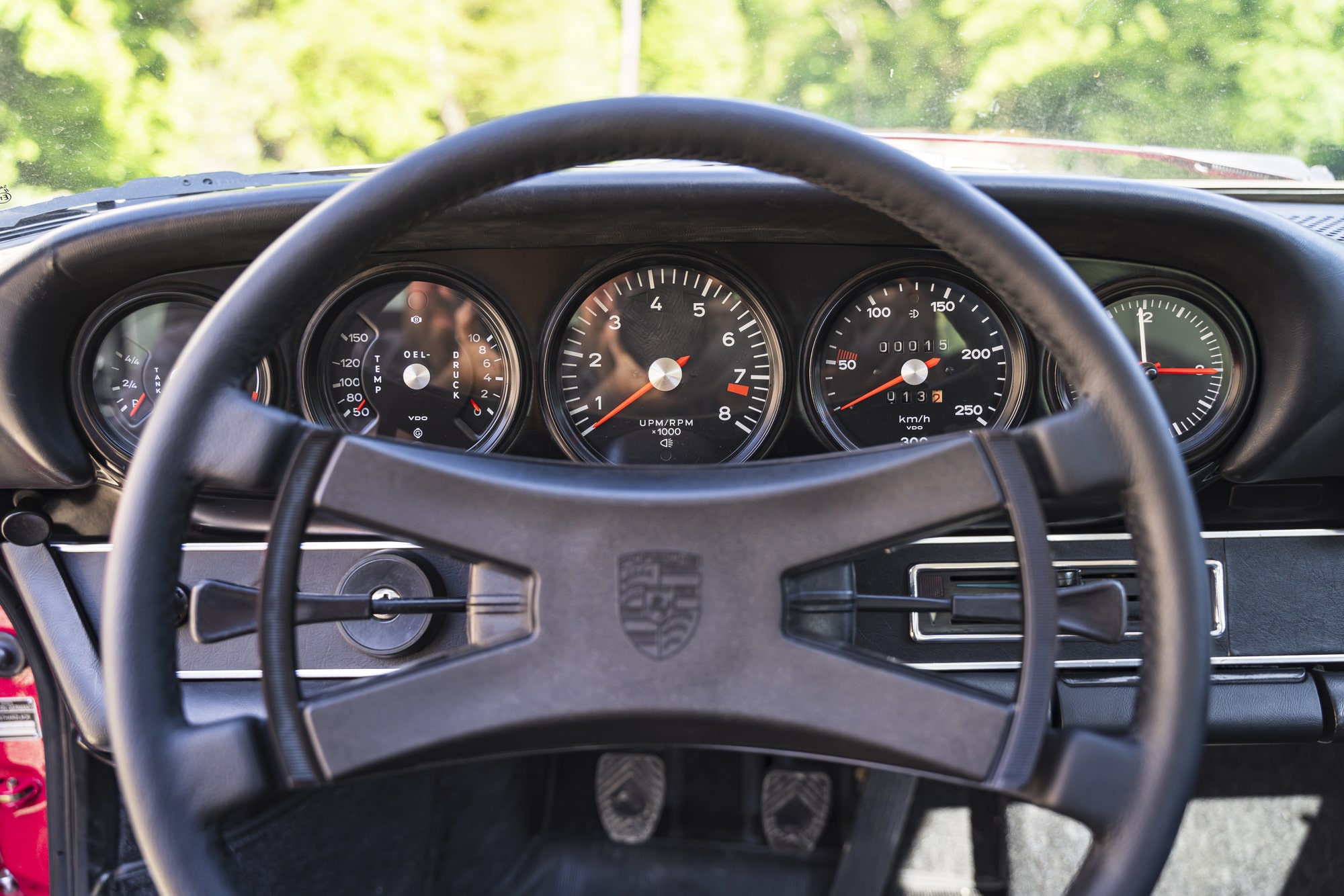 Porsche-911-2 (13)-min