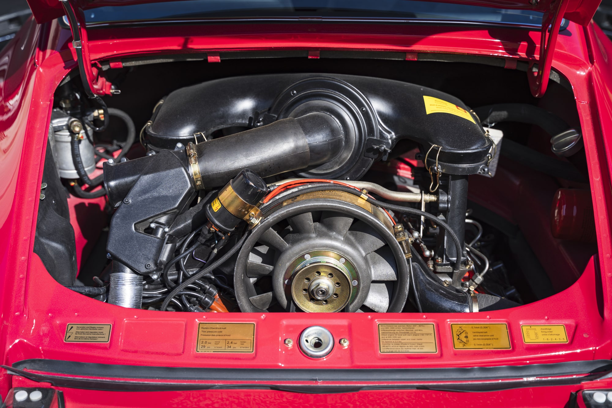 Porsche-911-2 (3)-min