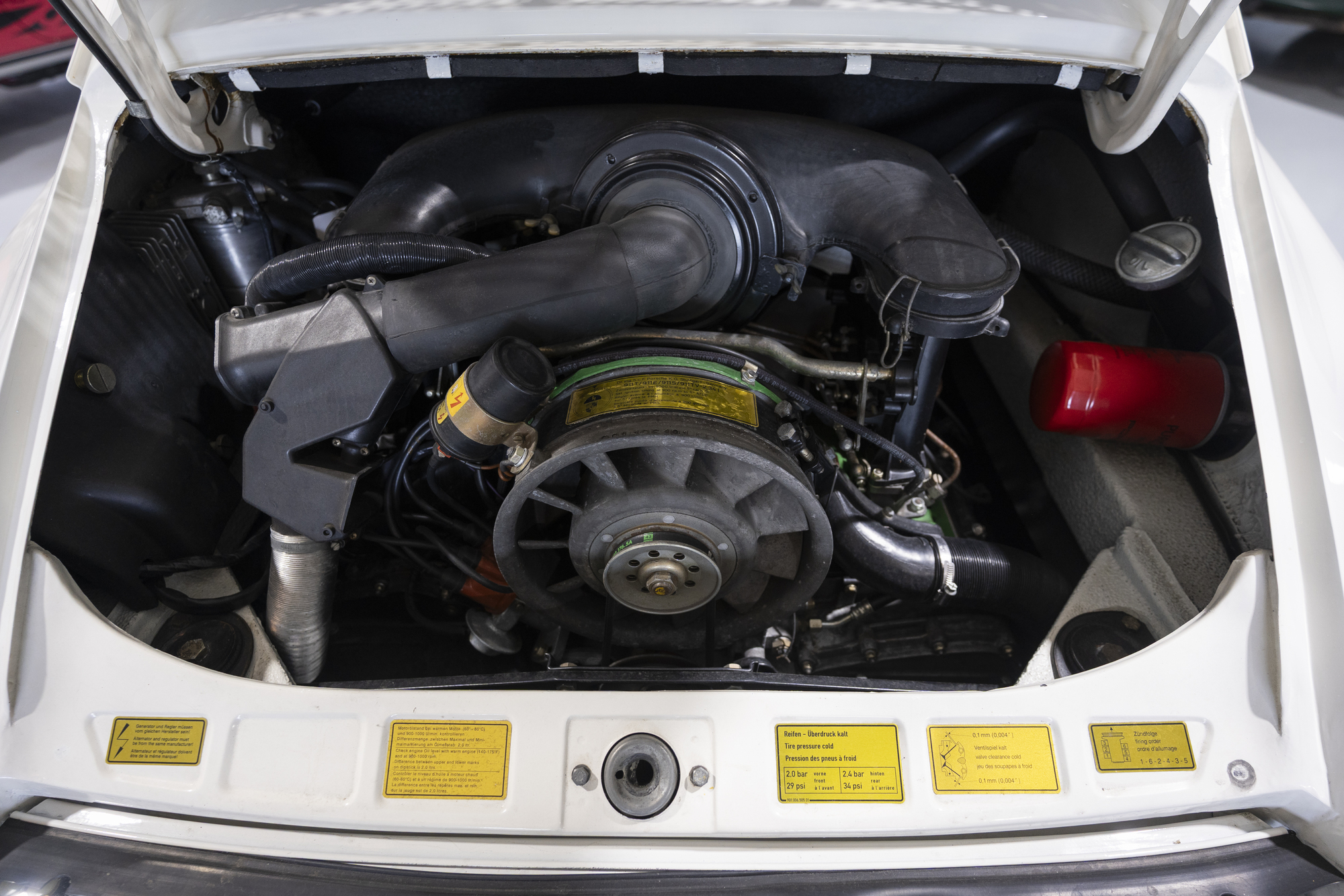 Porsche-911-1972 (25)