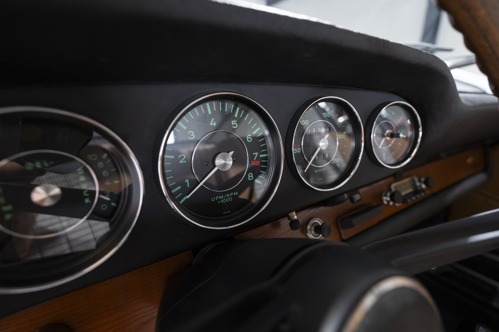 Porsche 911-SWB-1965 Irish-Green (12)