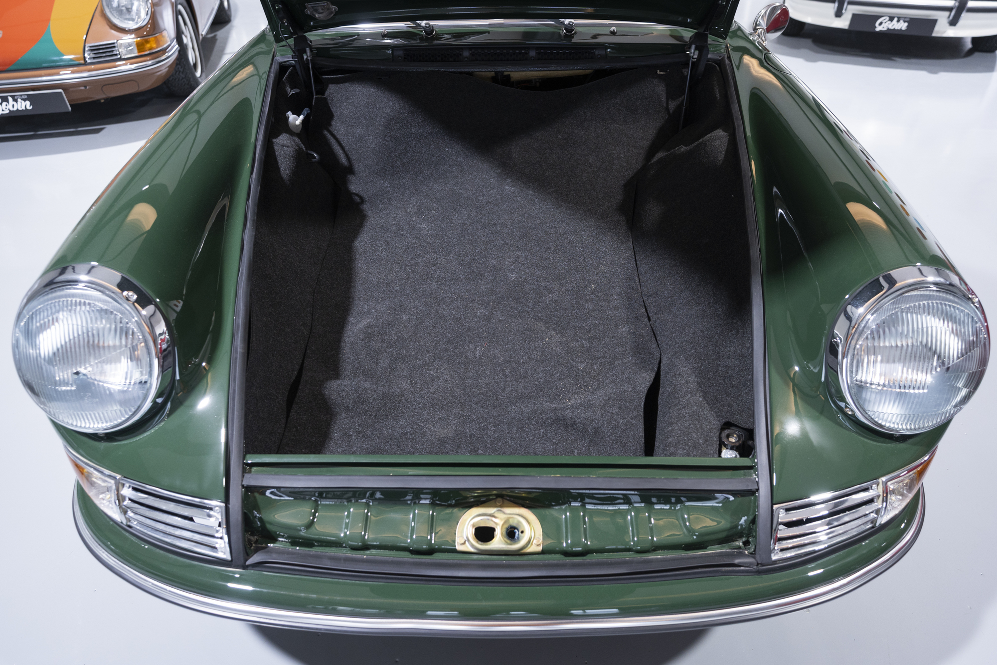 Porsche 911-SWB-1965 Irish-Green (20)