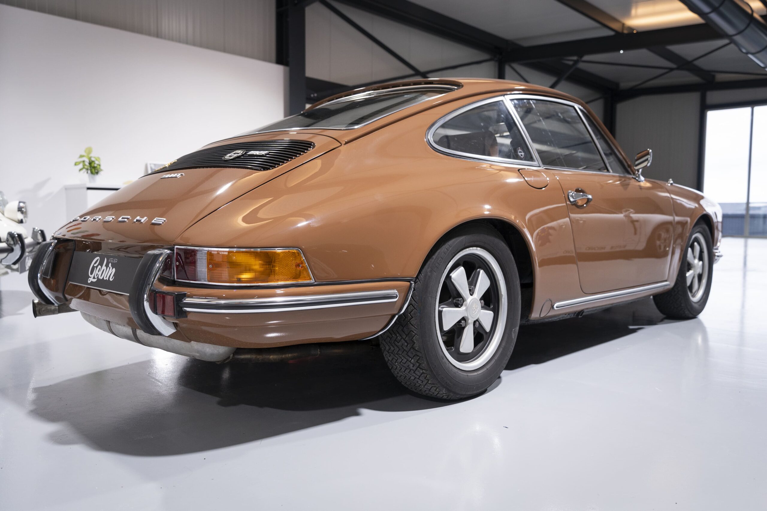 Porsche-911-TE-1972-Sepia-Brown (13)