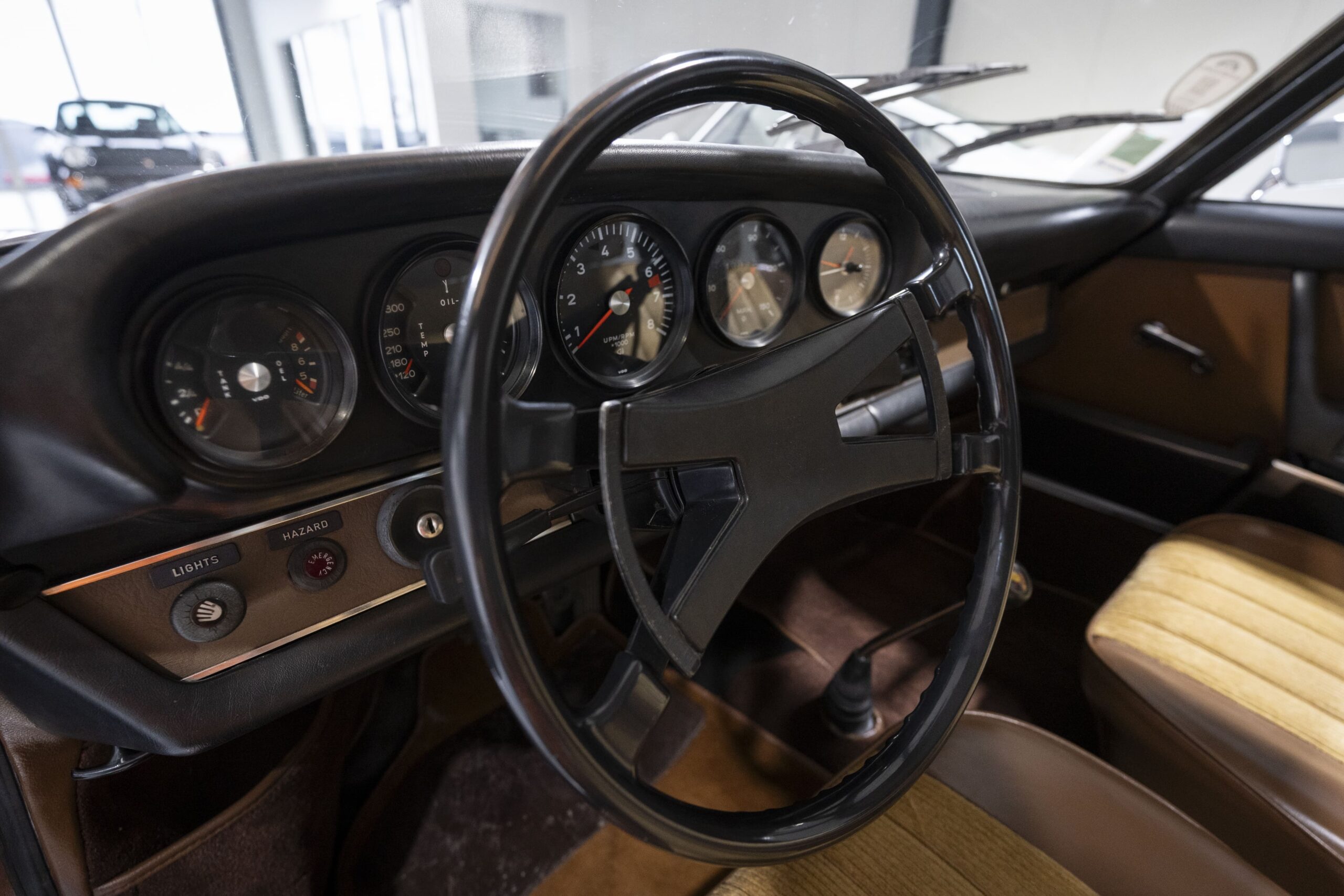 Porsche-911-TE-1972-Sepia-Brown (23)