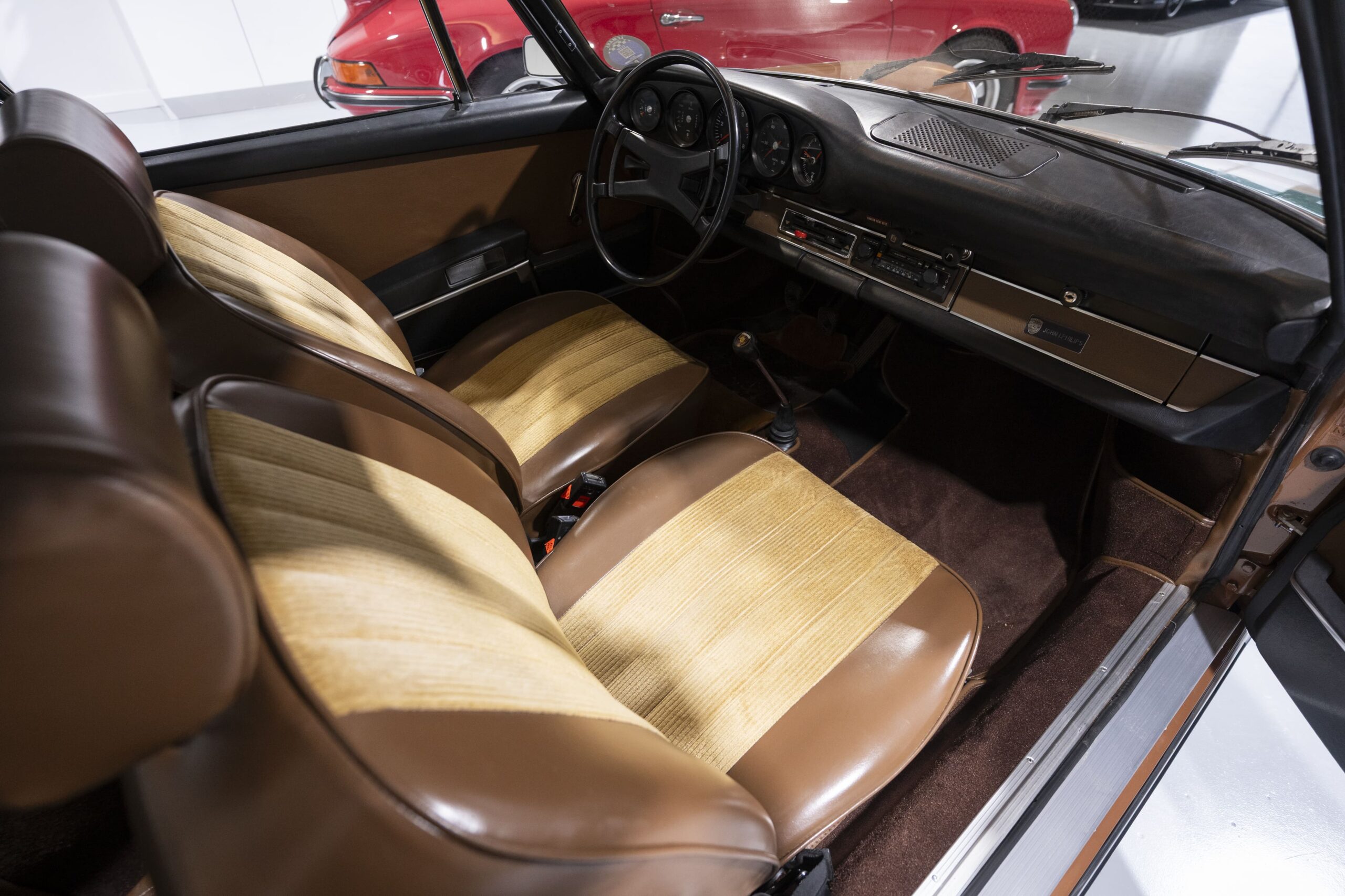 Porsche-911-TE-1972-Sepia-Brown (25)