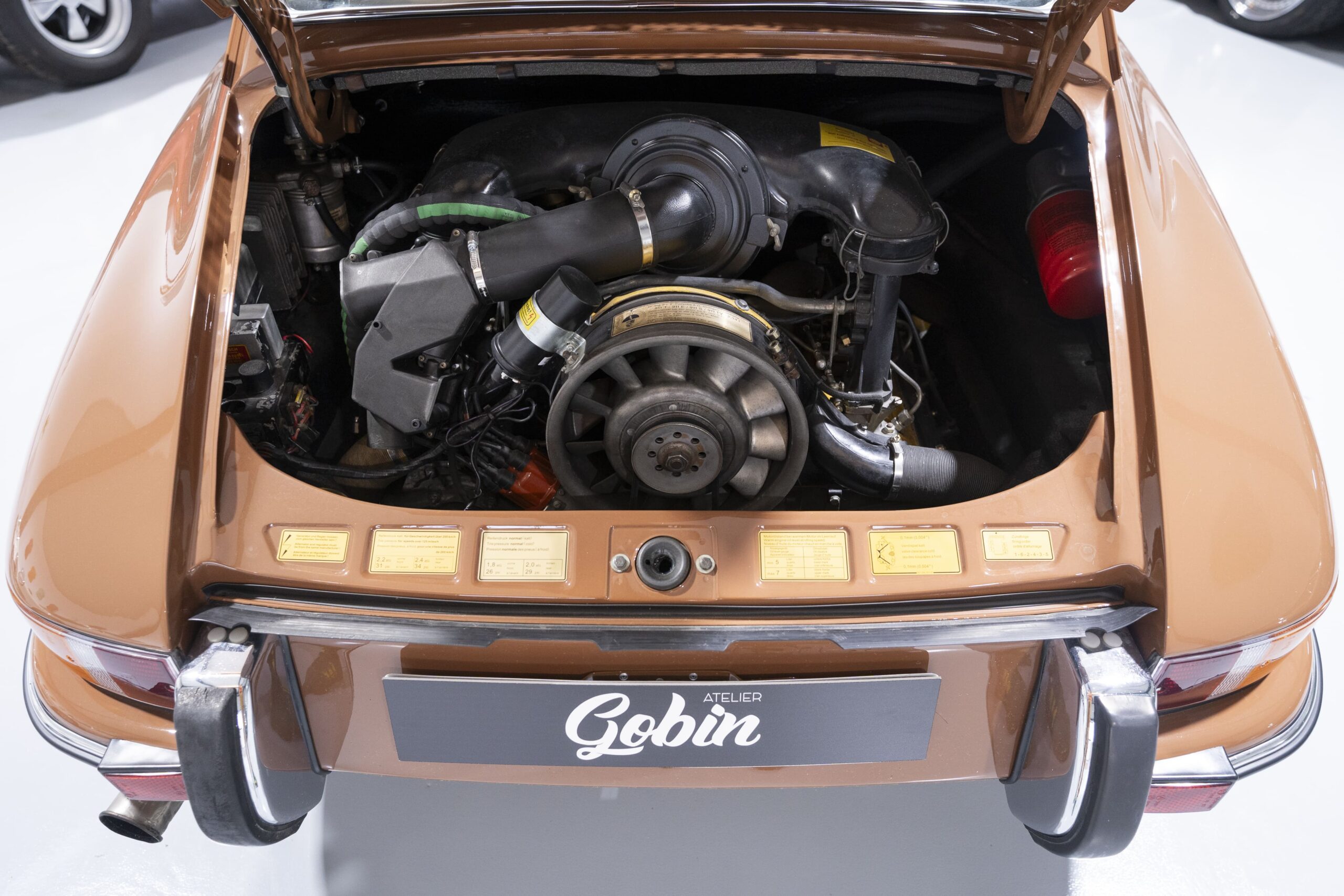 Porsche-911-TE-1972-Sepia-Brown (33)