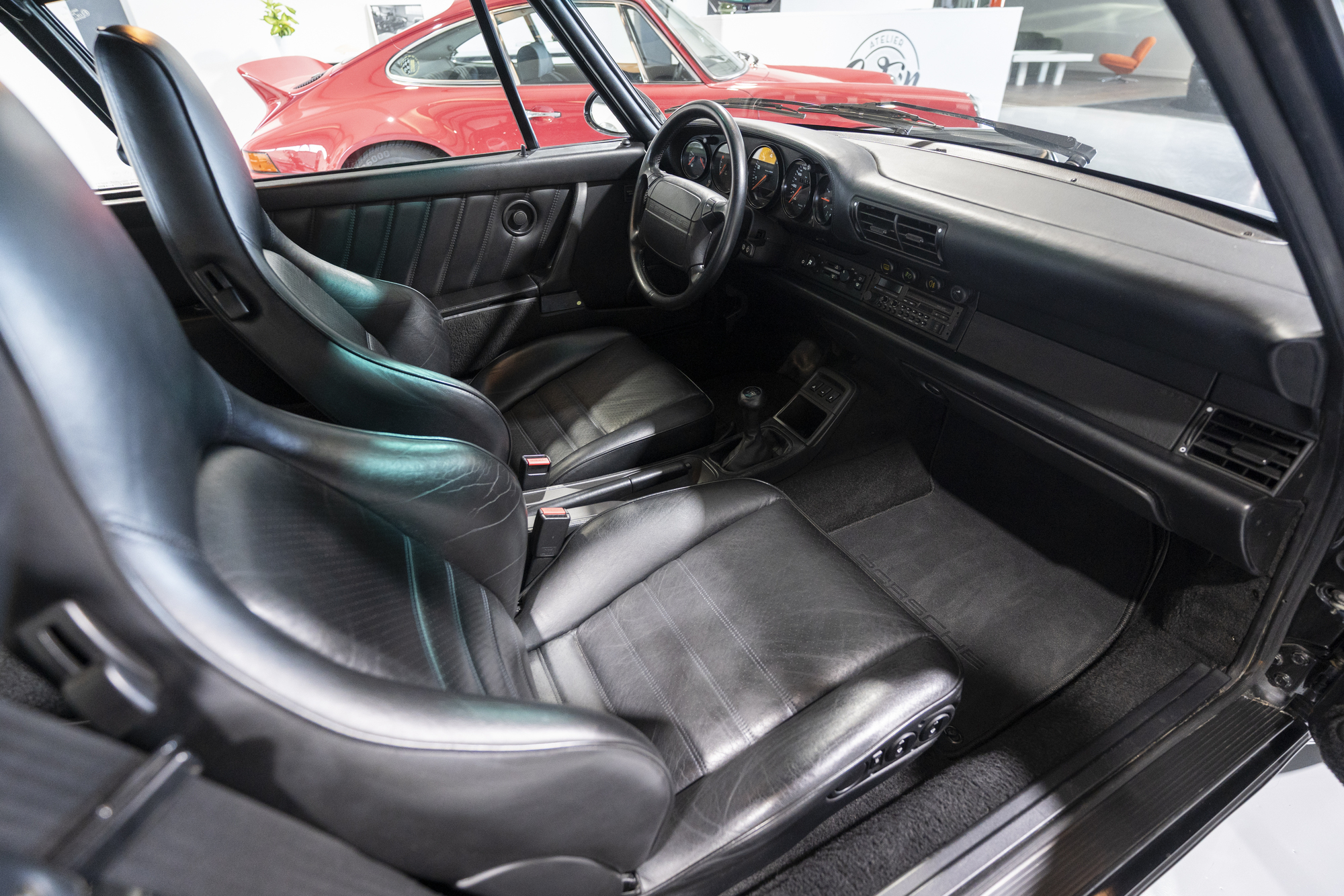 Porsche-964-Turbo (29)