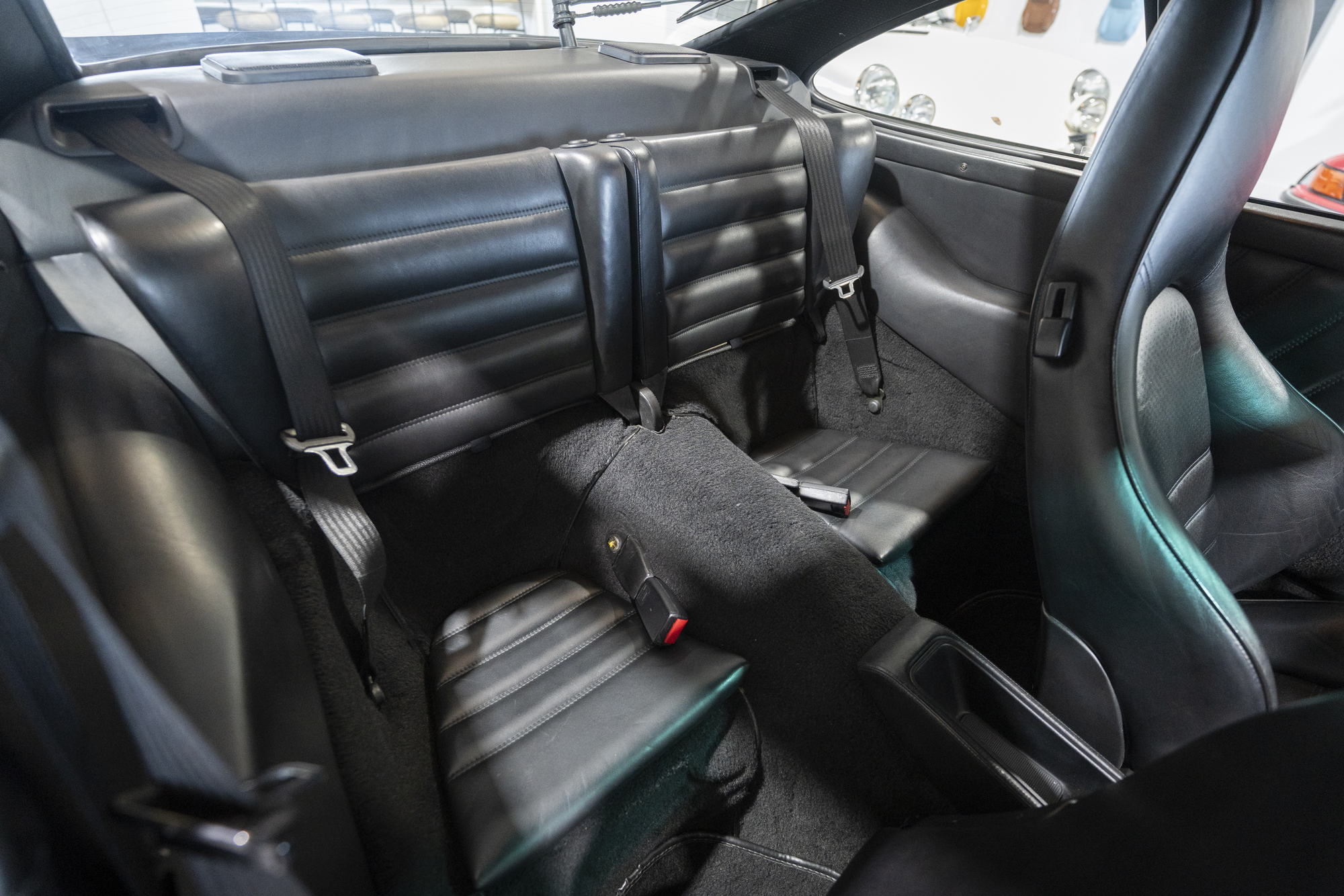 Porsche-964-Turbo (30)