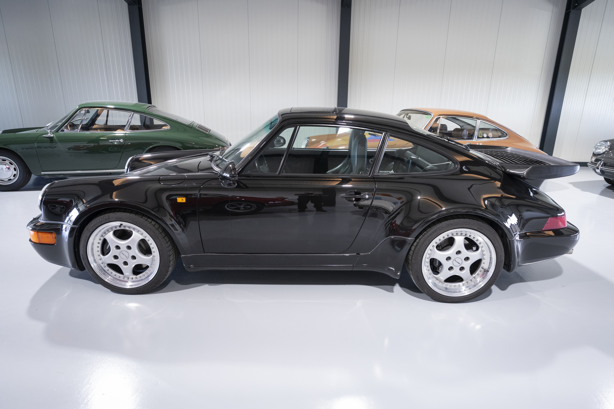 Porsche-964-Turbo (8)