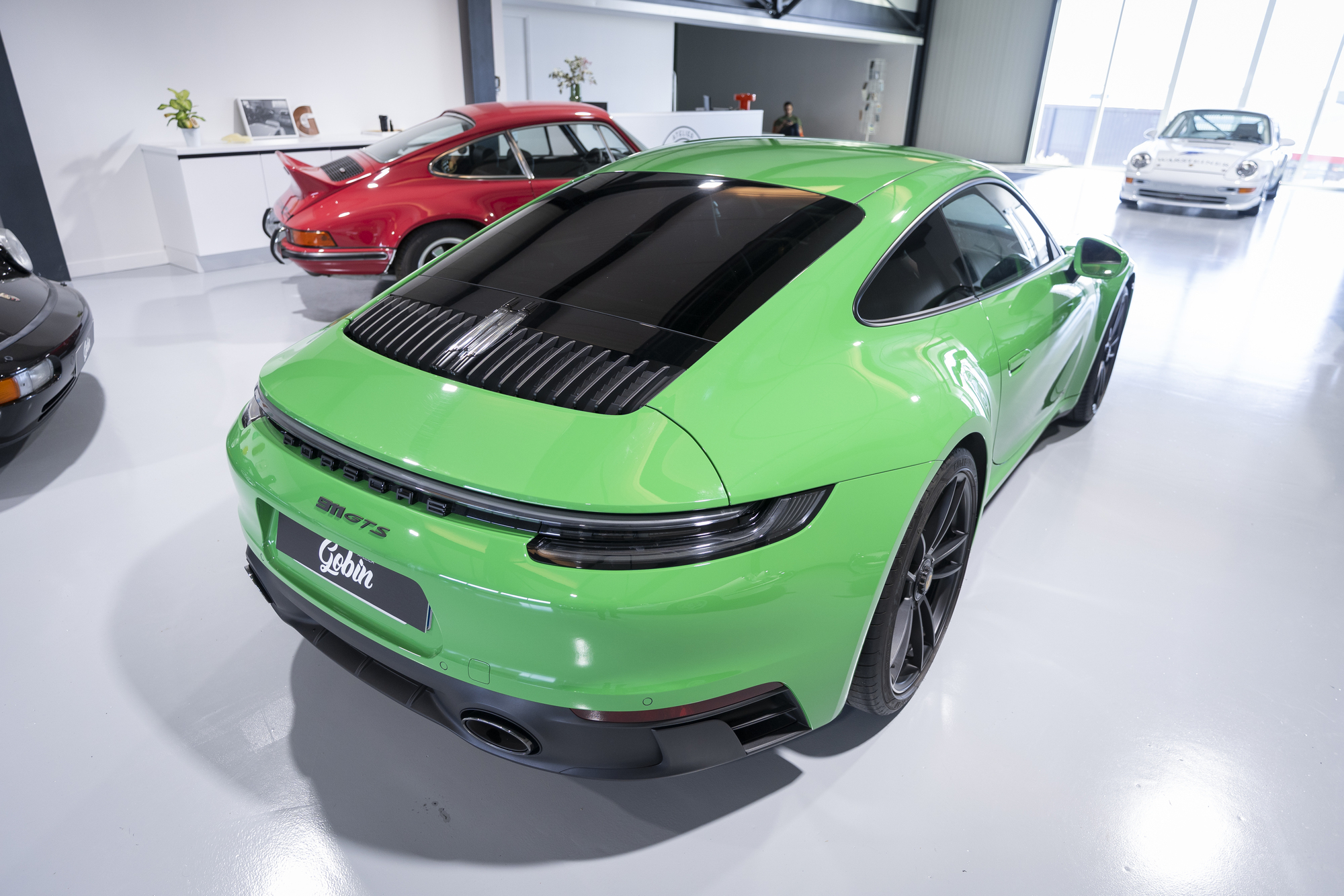 Porsche-992 Carrera-GTS-vert-python (12)
