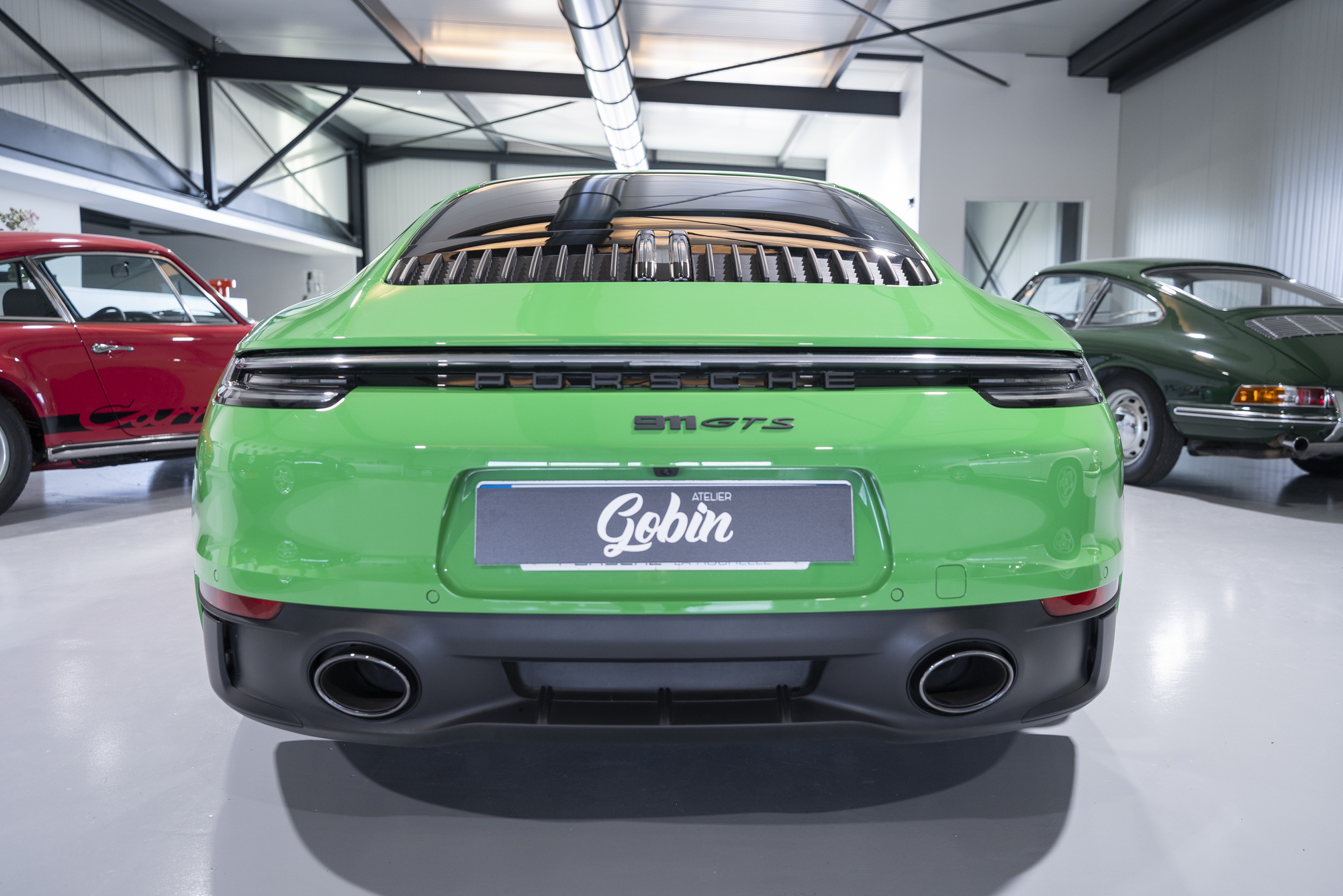 Porsche-992 Carrera-GTS-vert-python (13)