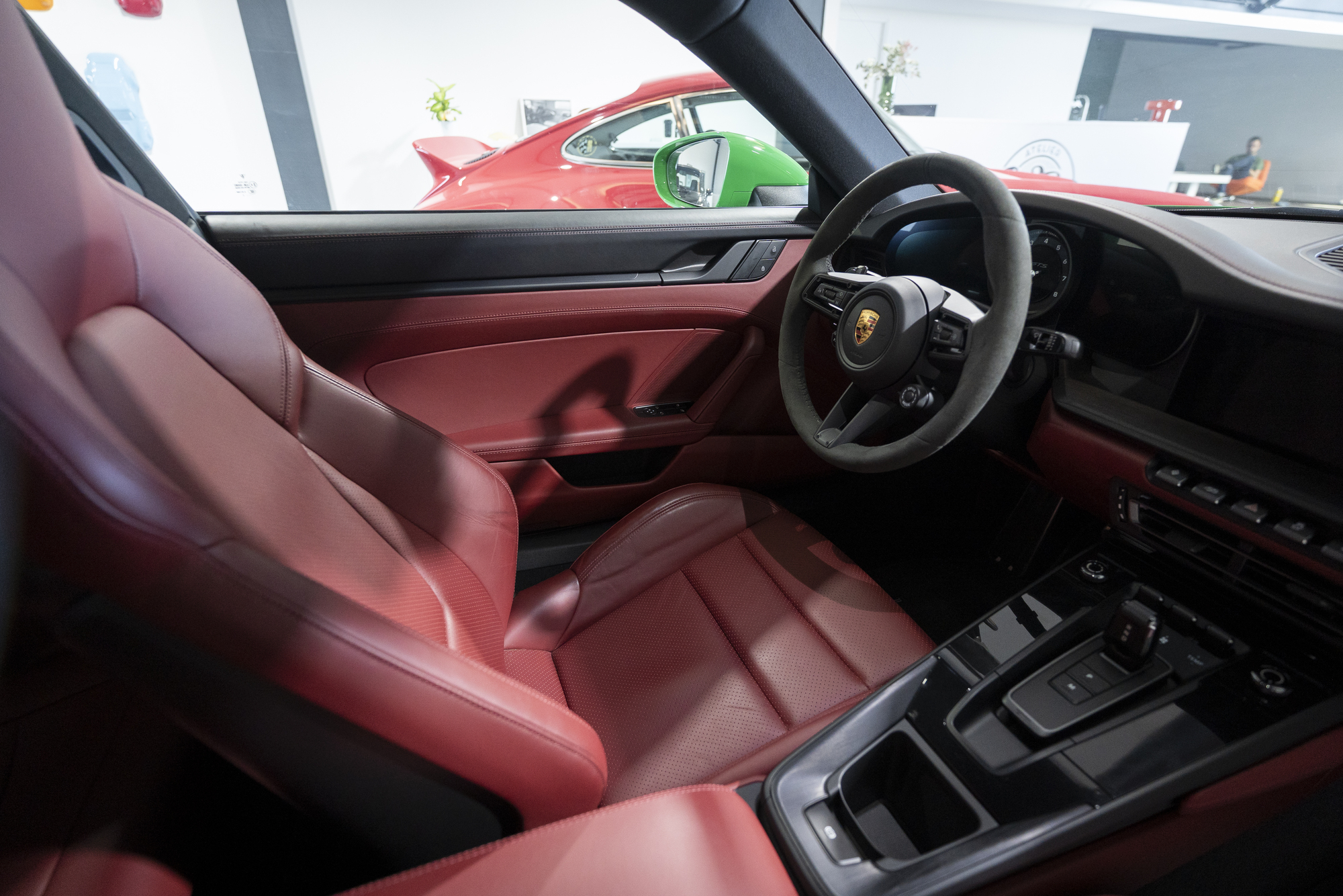 Porsche-992 Carrera-GTS-vert-python (28)