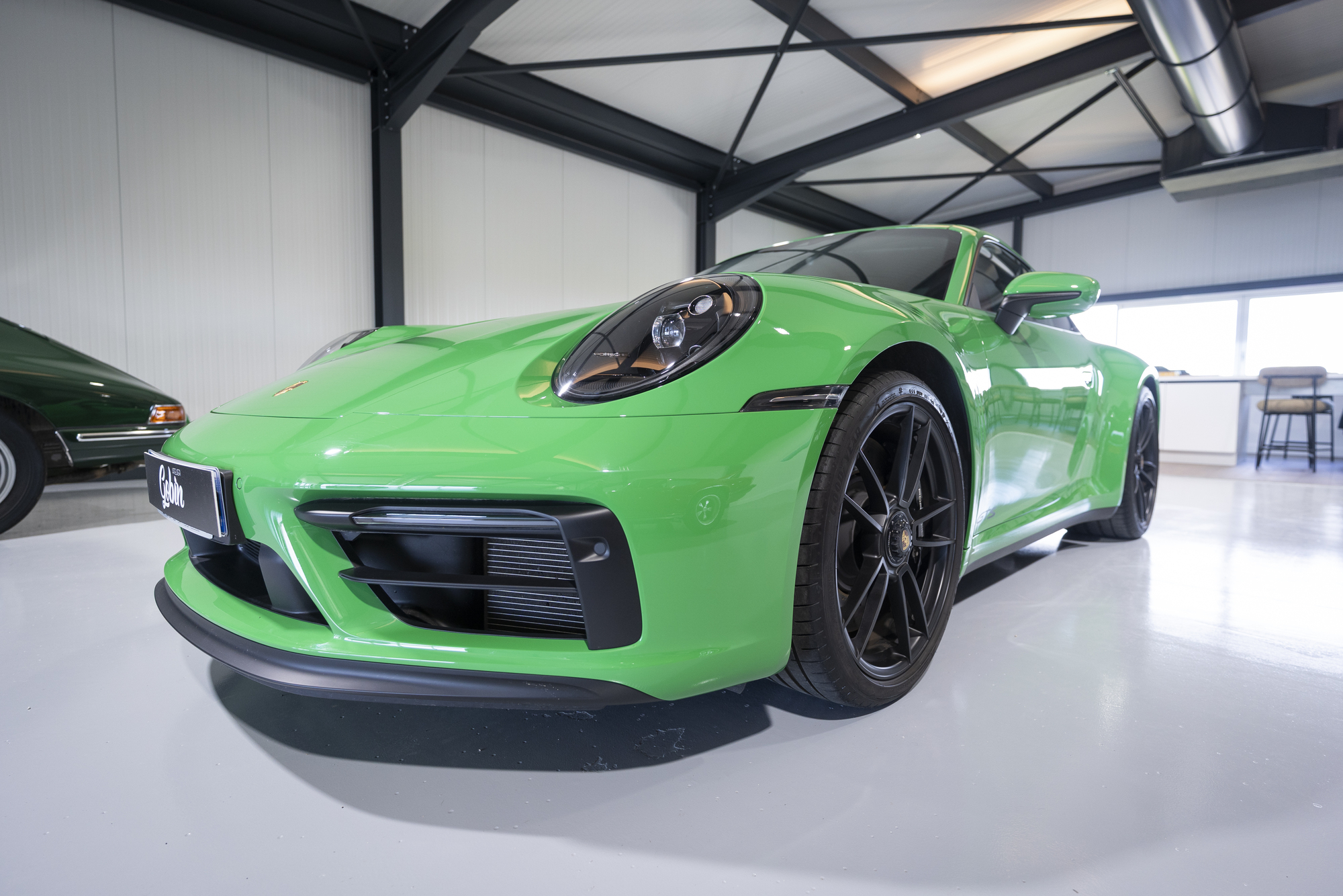Porsche-992 Carrera-GTS-vert-python (3)