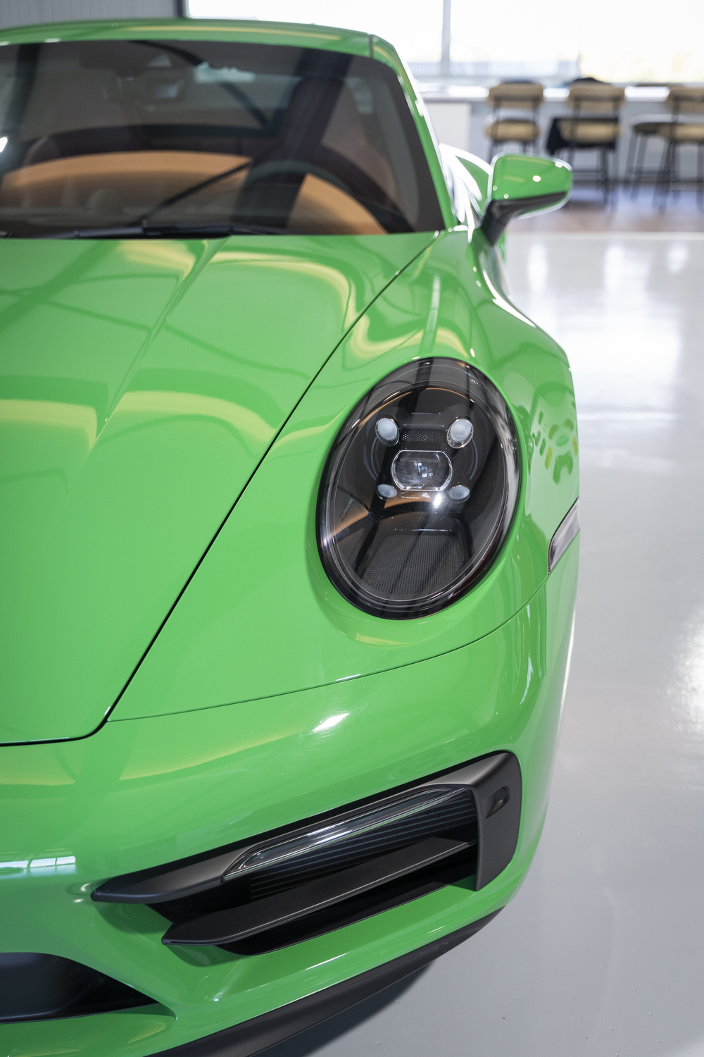 Porsche-992 Carrera-GTS-vert-python (30)