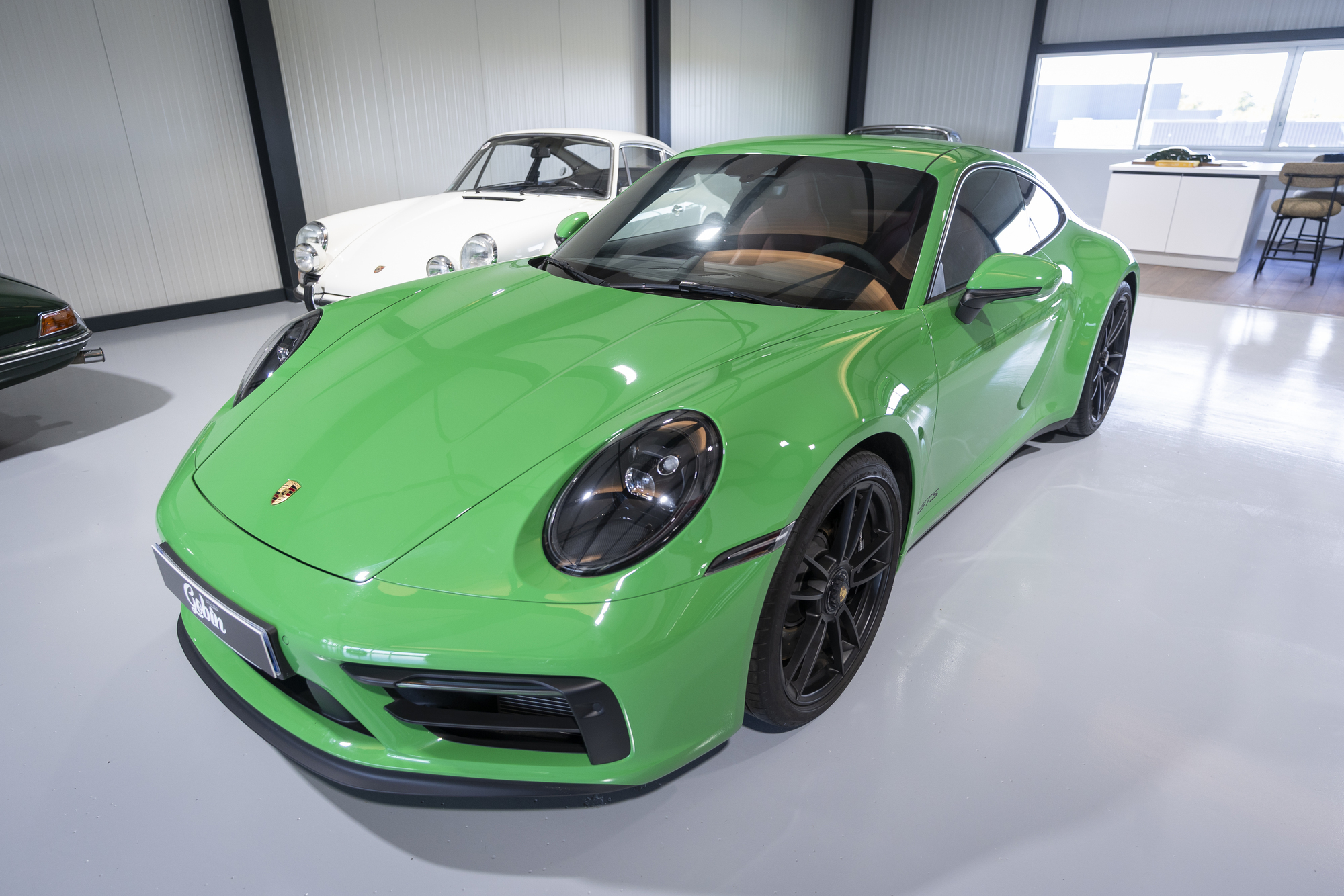 Porsche-992 Carrera-GTS-vert-python (4)