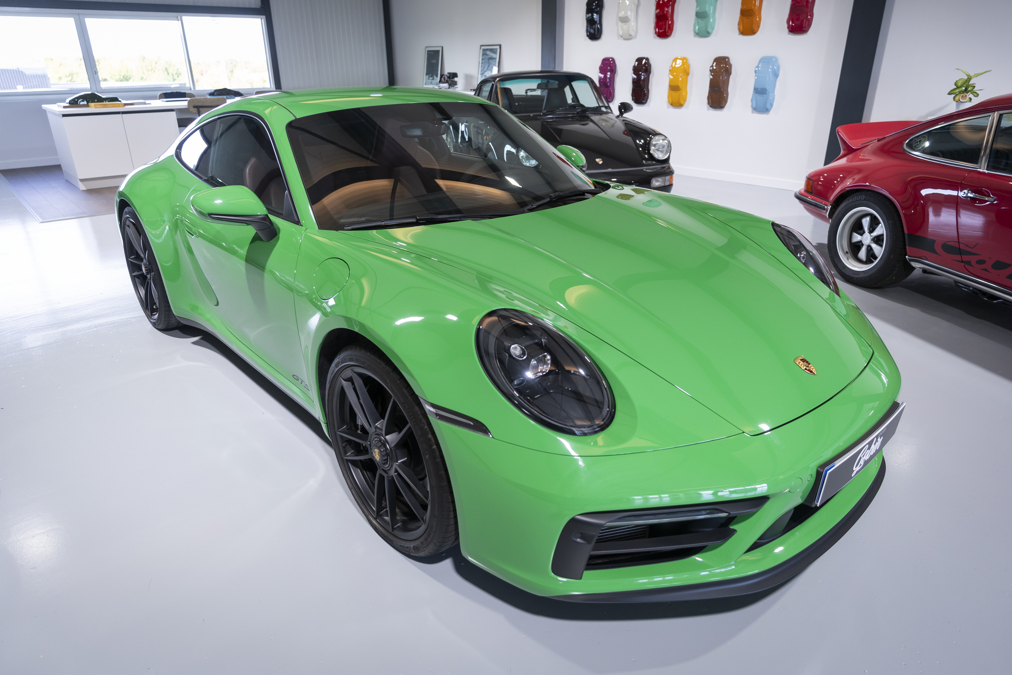 Porsche-992 Carrera-GTS-vert-python (8)