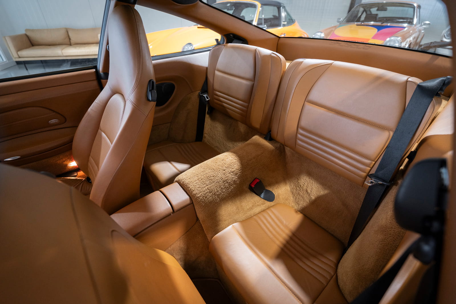 Porsche-996-Carrera-4-Coupé-2001 (24)