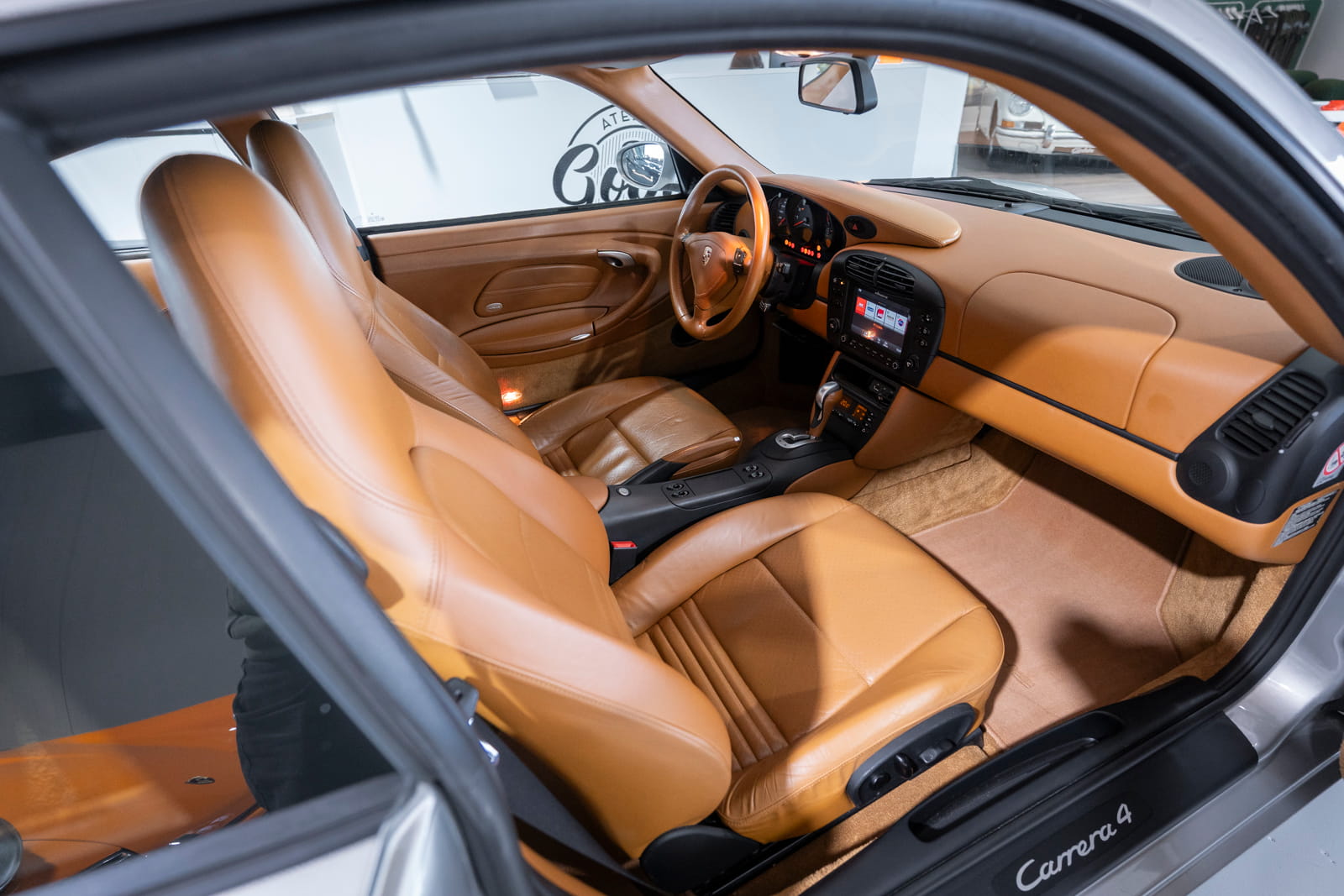 Porsche-996-Carrera-4-Coupé-2001 (26)