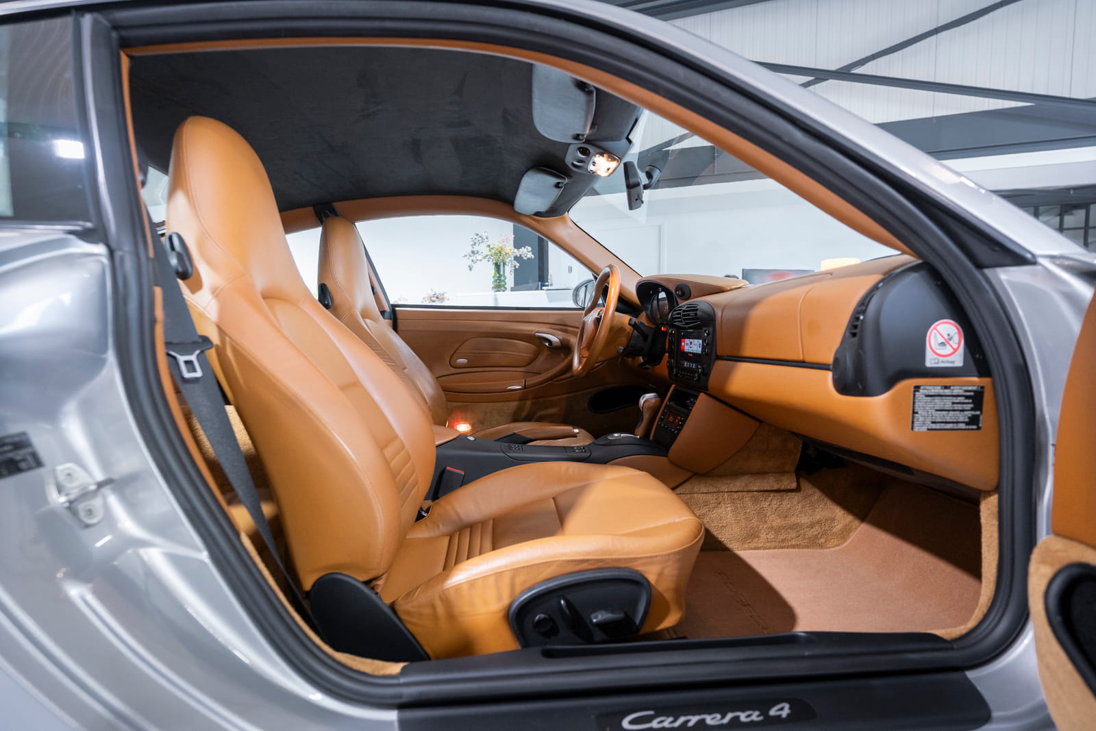 Porsche-996-Carrera-4-Coupé-2001 (27)