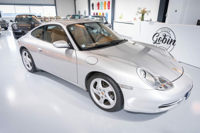 Porsche 996 Carrera 4 Coupé 2001