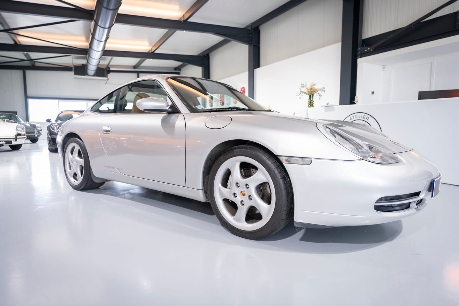 Porsche-996-Carrera-4-Coupé-2001 (8)