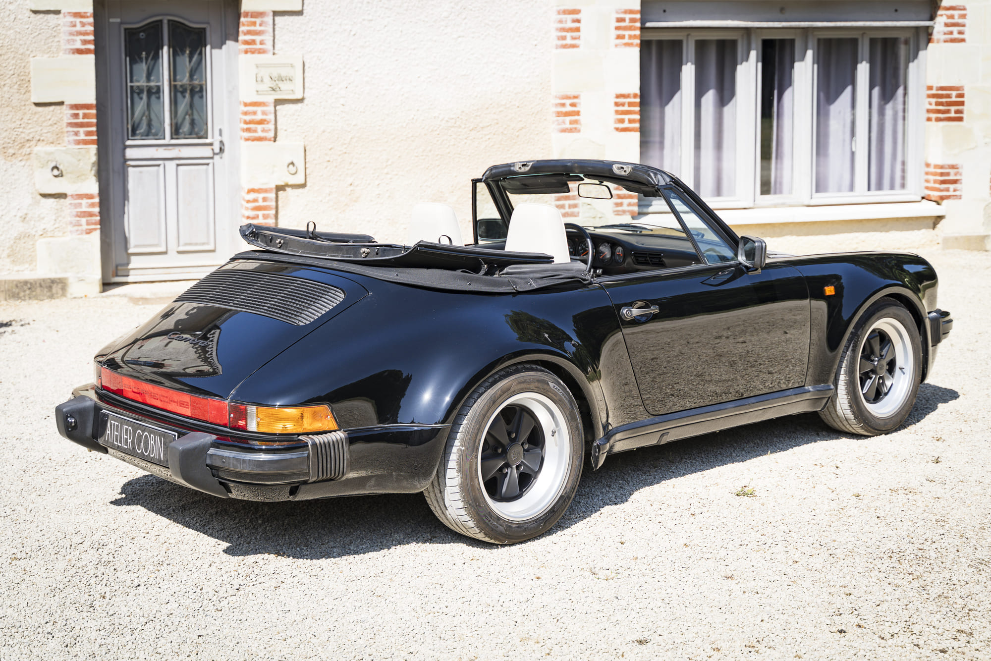 Porsche-911-Carrera Cabriolet-Turbo-Look-Usine (42)