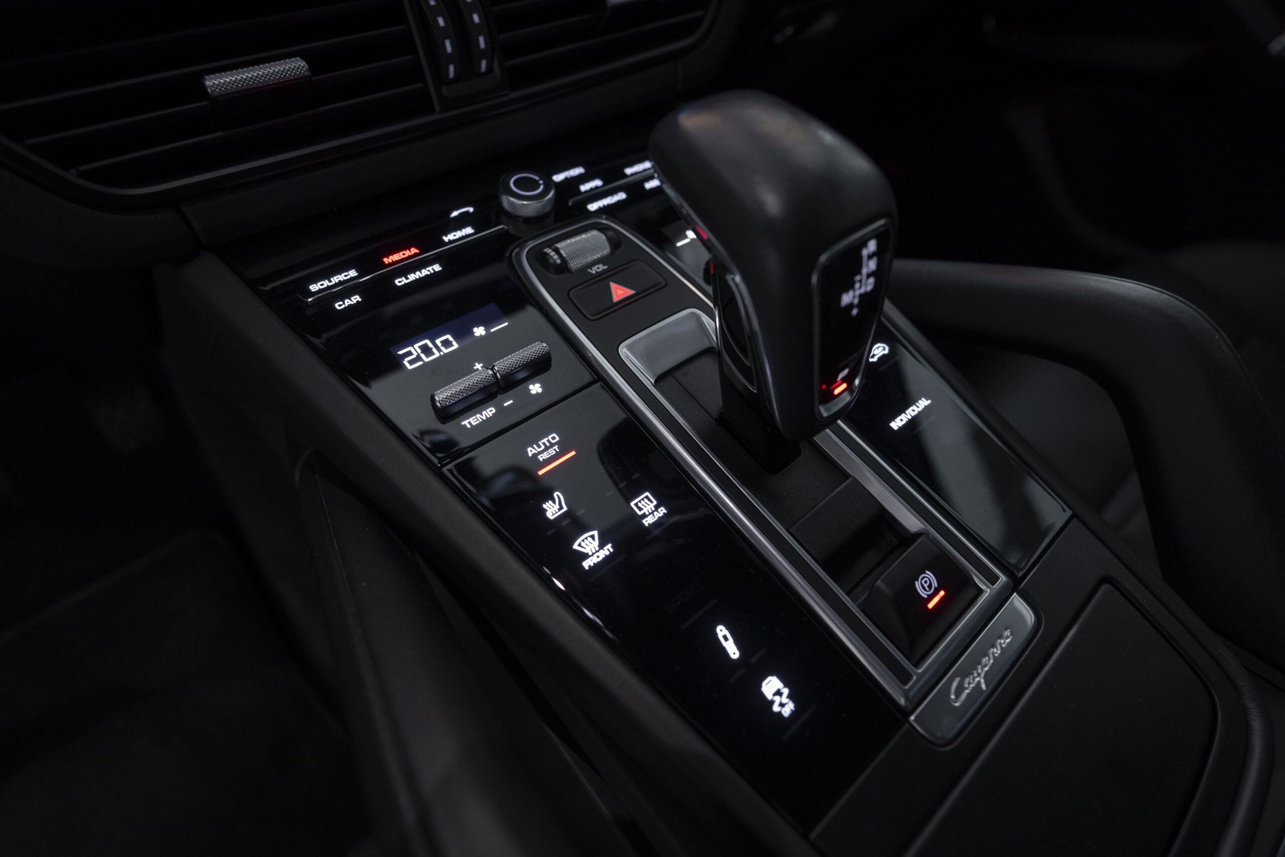 Porsche-Cayenne-Coupé-E-Hybrid-Platinum-Edition (25)