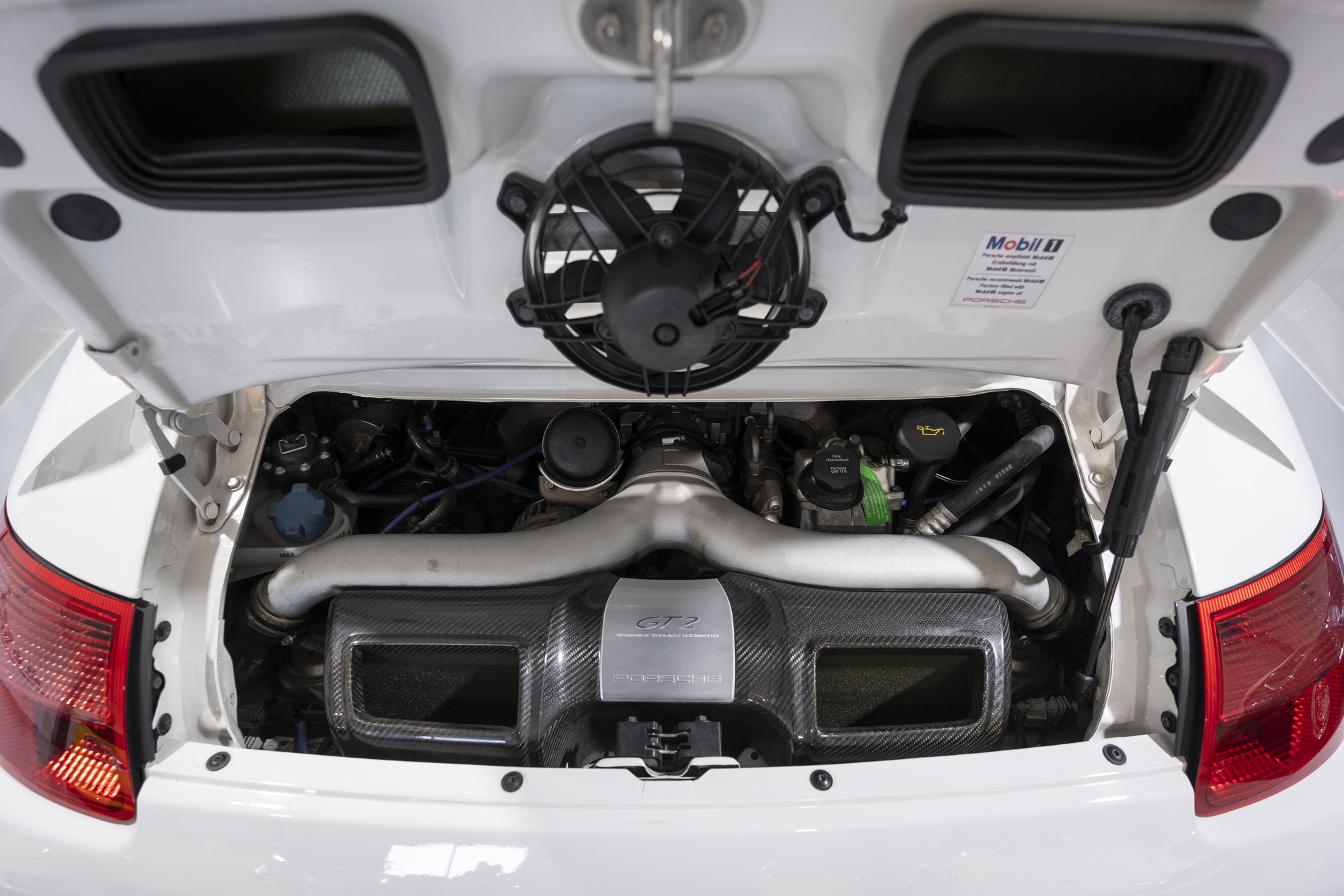 Porsche-997-GT2-2008 (26)