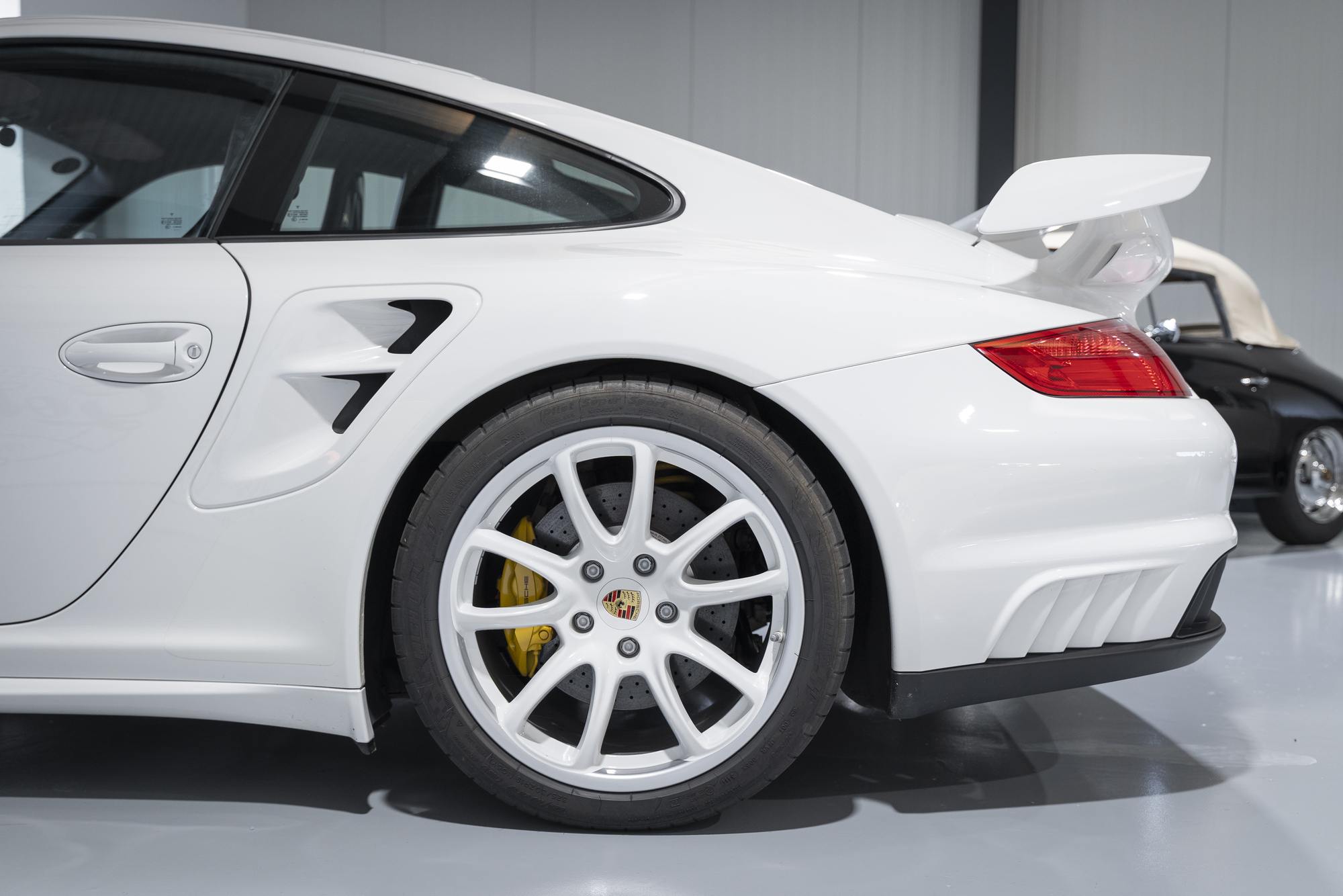 Porsche-997-GT2-2008 (27)