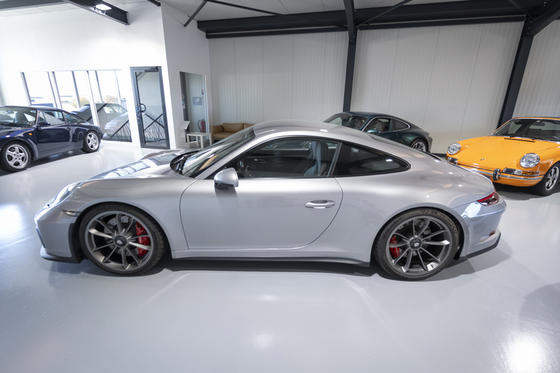 Porsche-991-GT3-Touring (1)