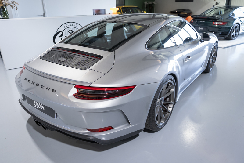 Porsche-991-GT3-Touring (12)