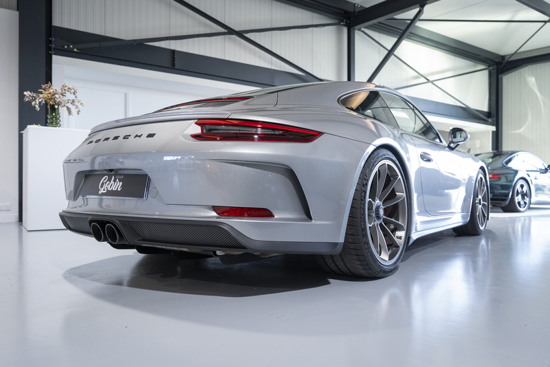 Porsche-991-GT3-Touring (13)