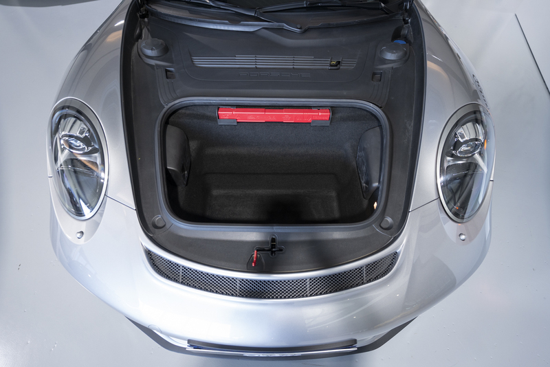 Porsche-991-GT3-Touring (17)