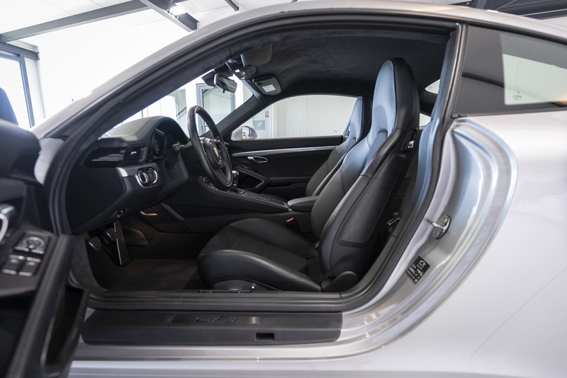 Porsche-991-GT3-Touring (22)