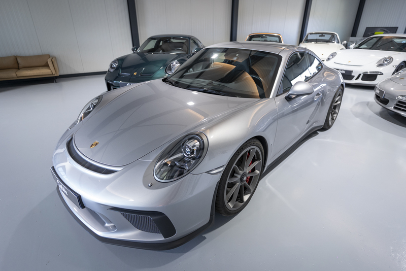 Porsche-991-GT3-Touring (3)