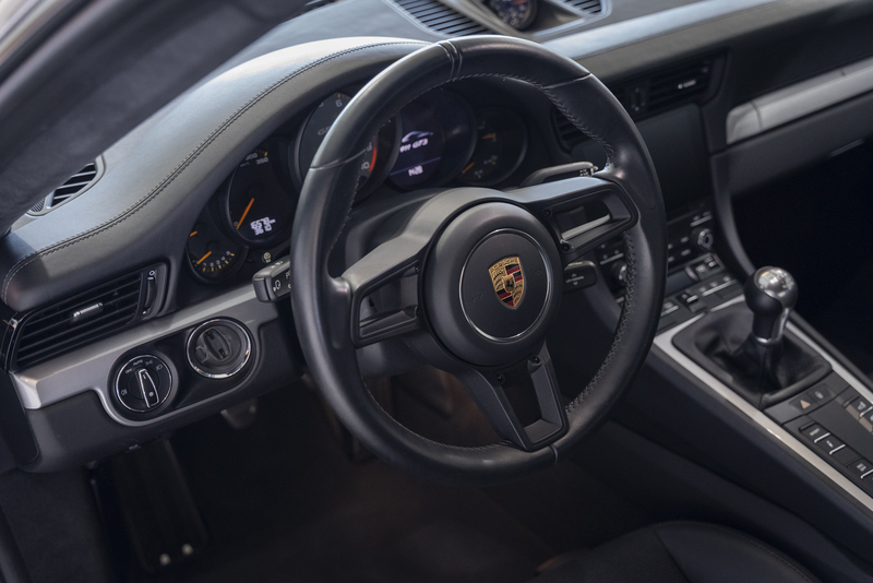 Porsche-991-GT3-Touring (31)