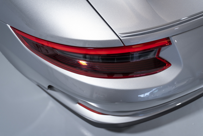 Porsche-991-GT3-Touring (33)