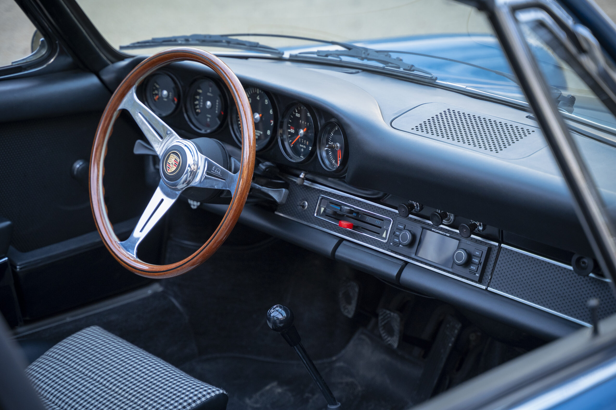 Porche-911-Targa (24)