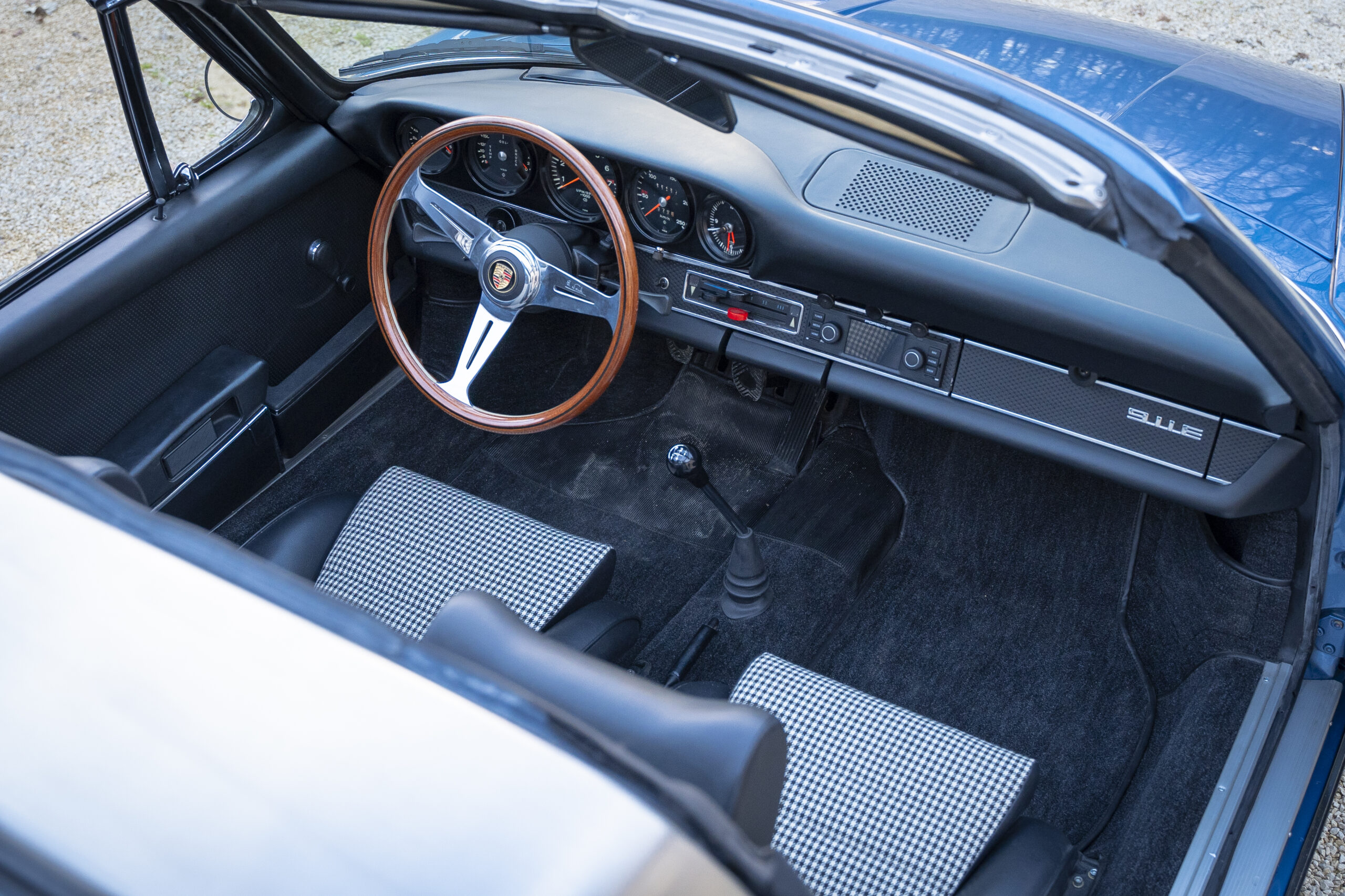 Porche-911-Targa (5)