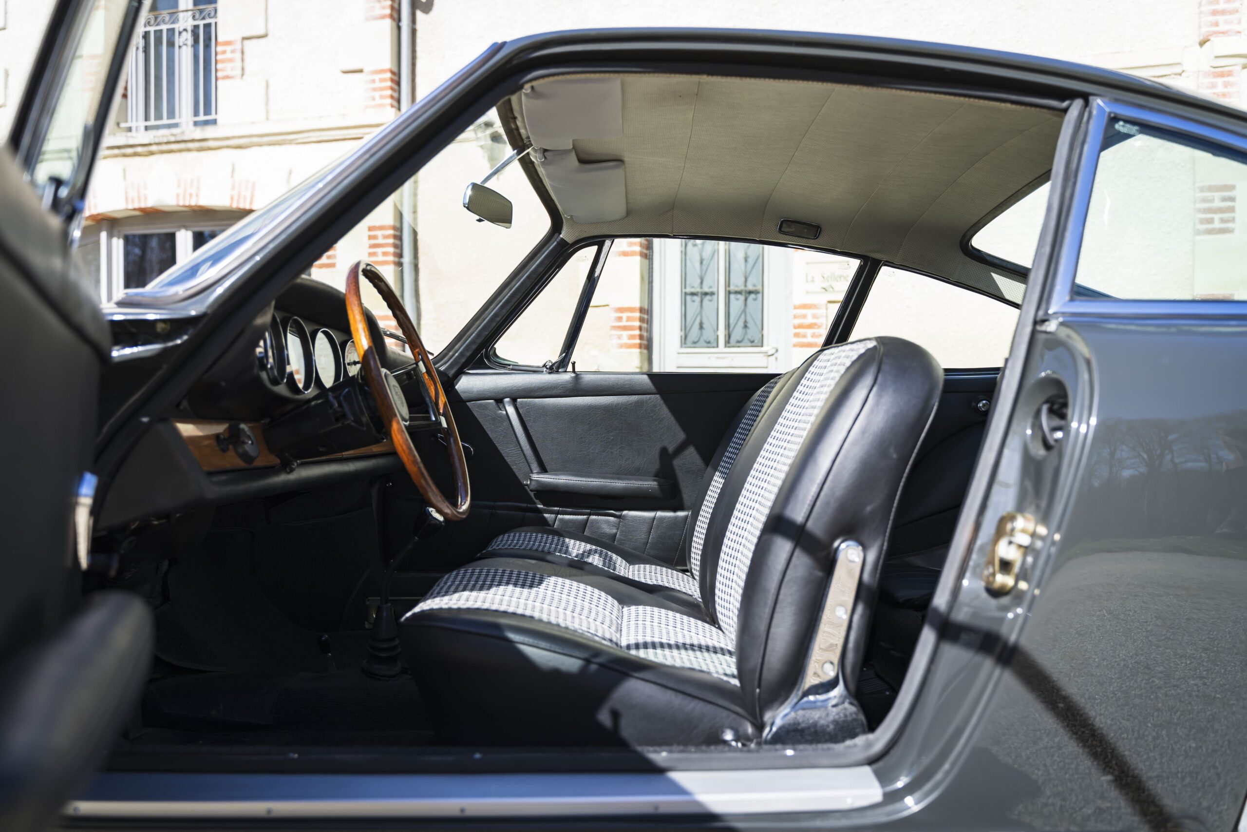 Porsche-911-2.0 SWB-1965-Slate-Grey (18)