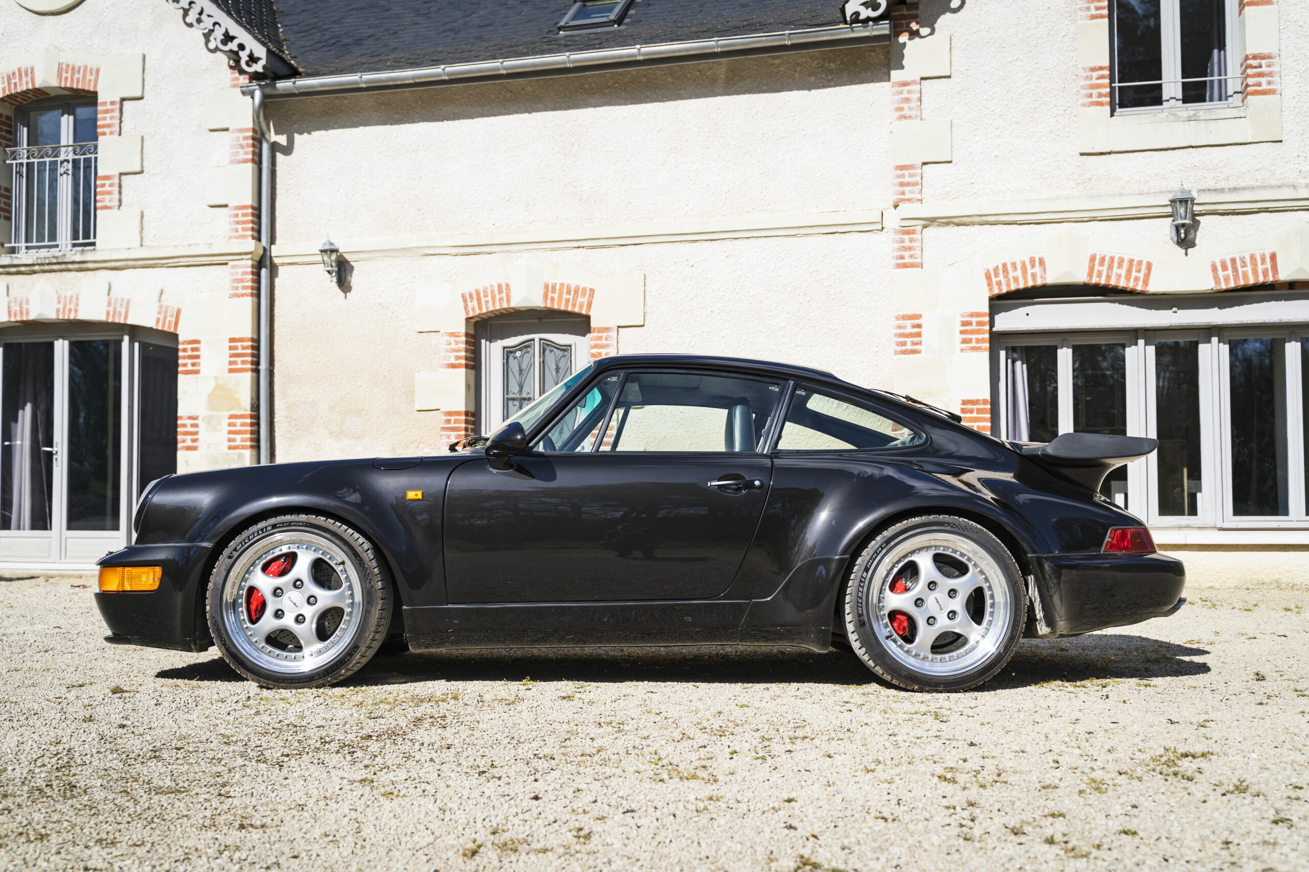 Porsche-964-Turbo-3 (1)